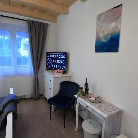 A Tornácos Panzió Bed & Breakfast 4*