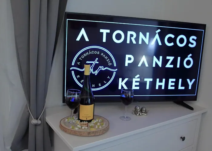 A Tornacos Panzio Bed & Breakfast