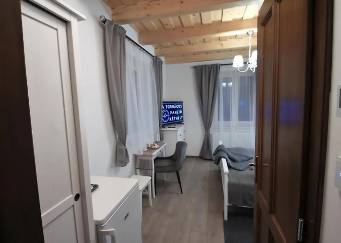 A Tornacos Panzio Bed & Breakfast Kéthely